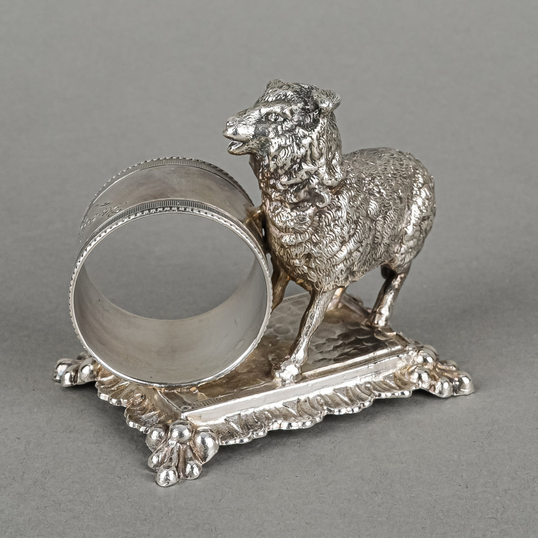 BARBOUR SILVER CO Figural Napkin Ring - Sheep