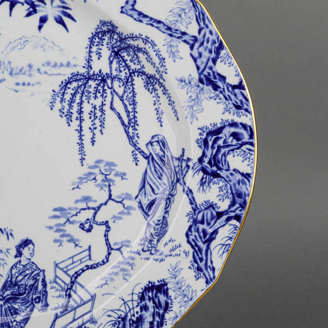 ROYAL CROWN DERBY Mikado Platter