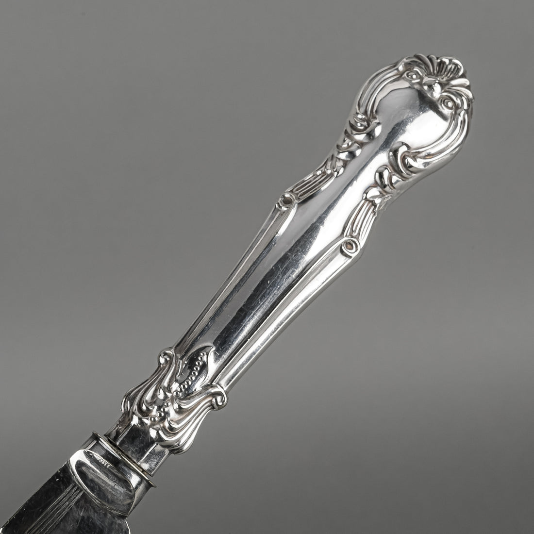 JAMES DEAKIN & SONS Sterling Handle Silverplate Cake Knife