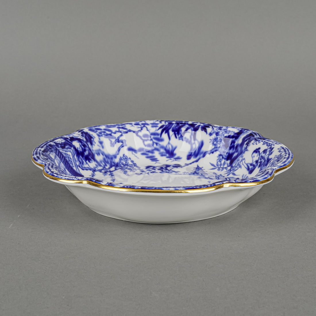 ROYAL CROWN DERBY Mikado Round Bowl