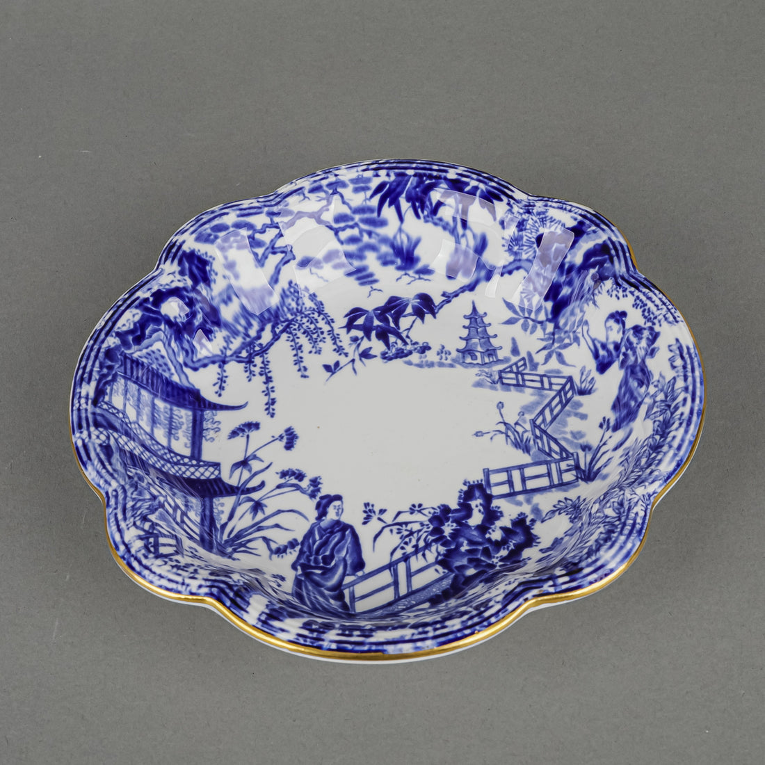 ROYAL CROWN DERBY Mikado Round Bowl