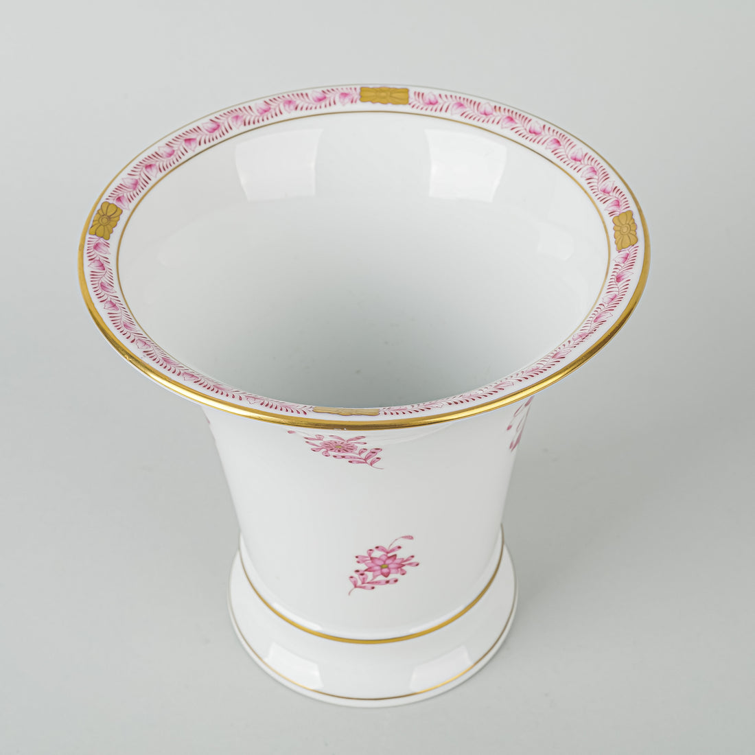 HEREND Chinese Bouquet Pink Flare Vase 6432