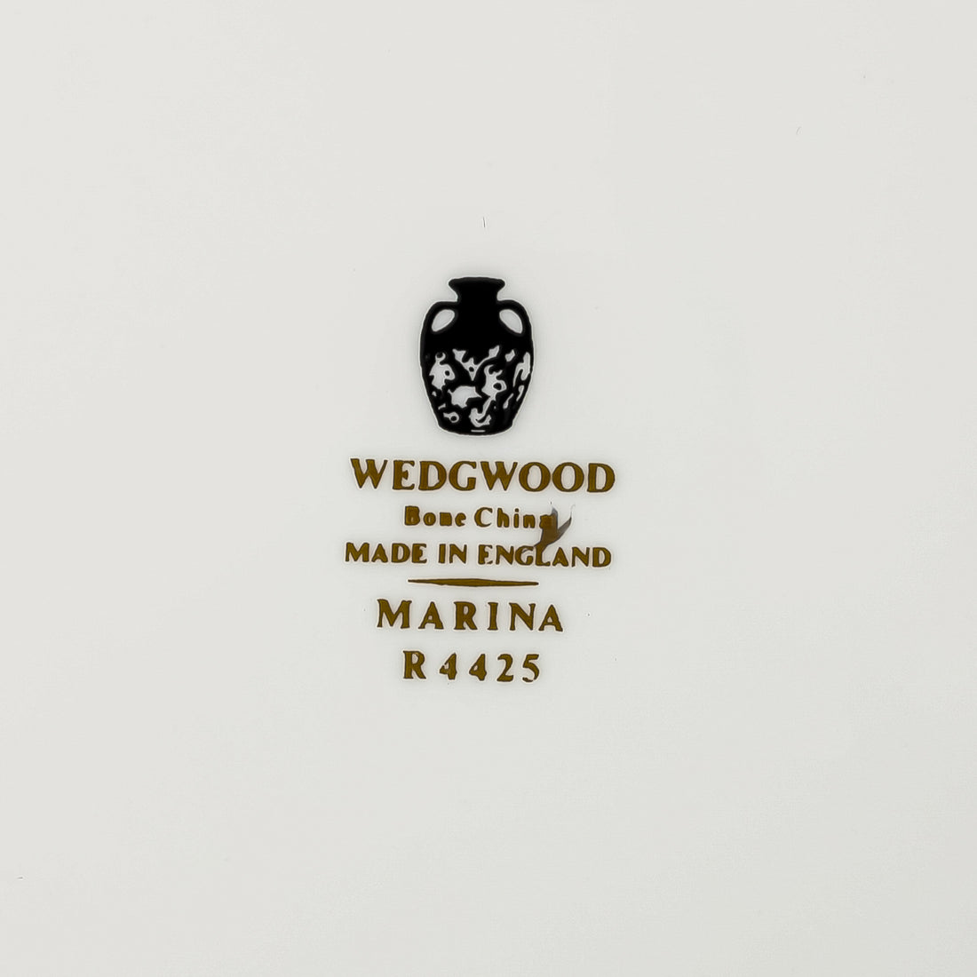 WEDGWOOD Marina R4425 11 Place Settings Plus Extras