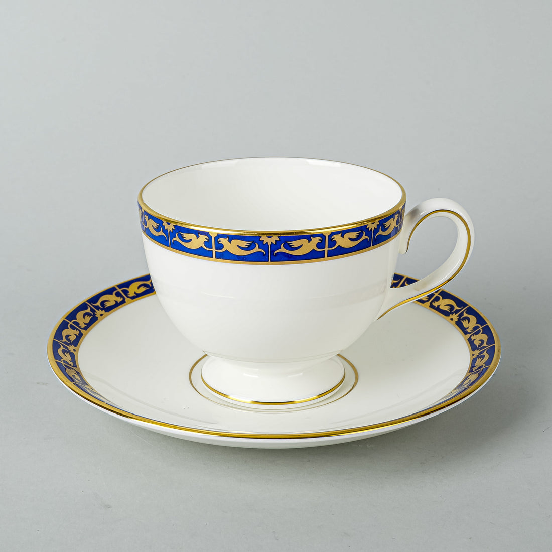 WEDGWOOD Marina R4425 11 Place Settings Plus Extras