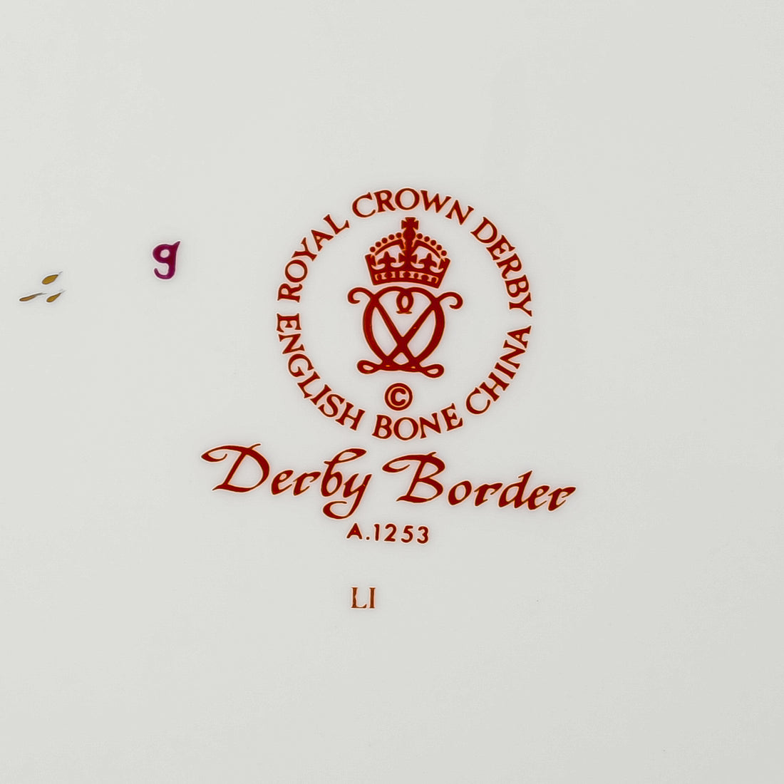ROYAL CROWN DERBY Derby Border A1253 Dinner Plates Set of 4