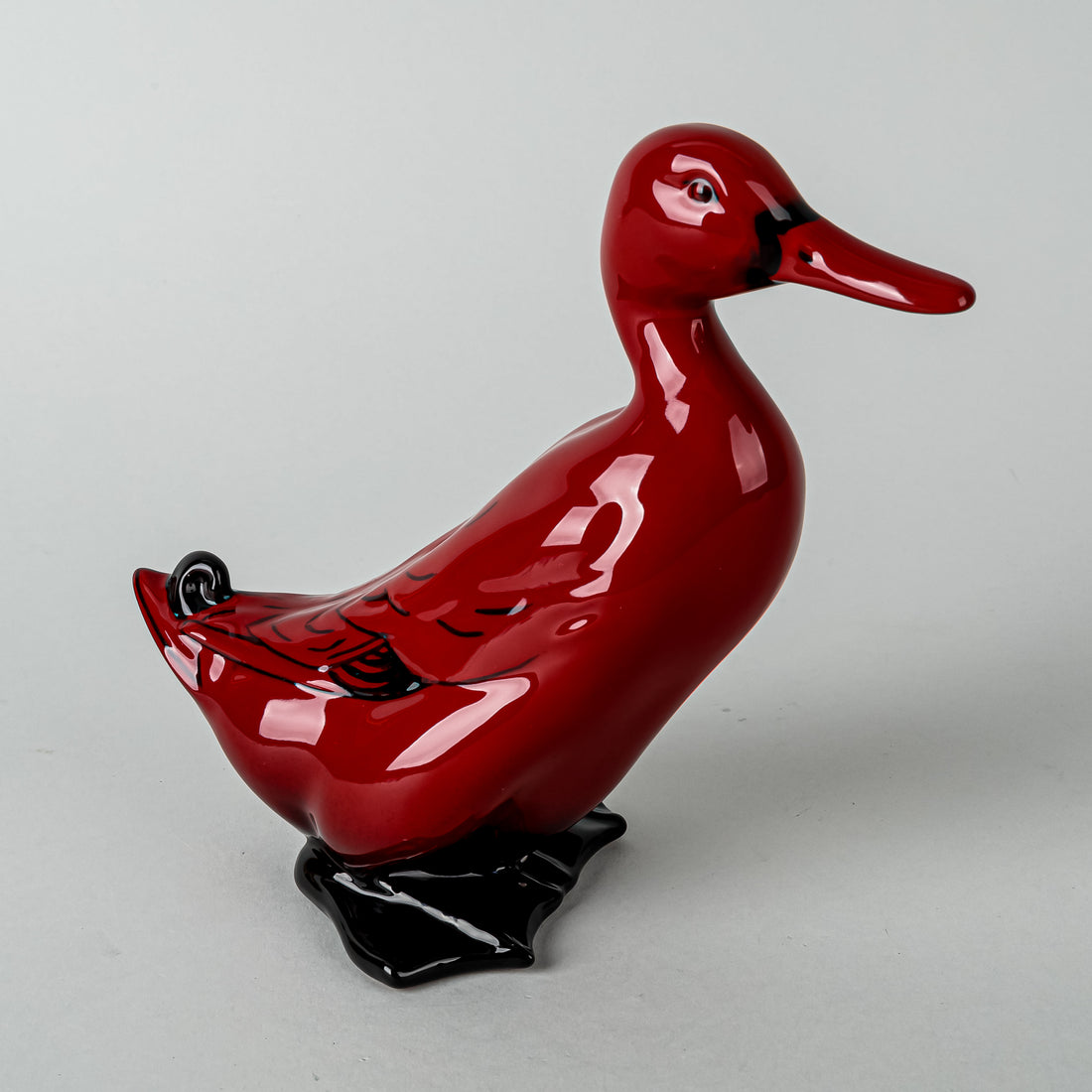 ROYAL DOULTON Figurine Flambe Drake Standing 137