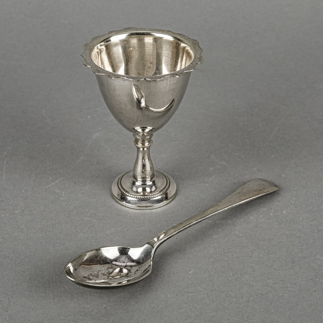J.B.CHATTERLEY & SONS Silverplate Egg Cup Server 13 Pieces