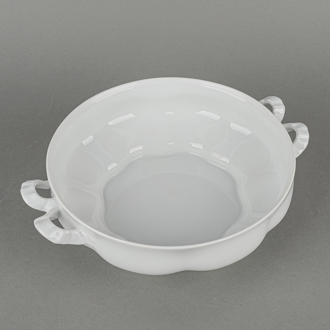 HUTSCHENREUTHER Racine Covered Serving Bowl