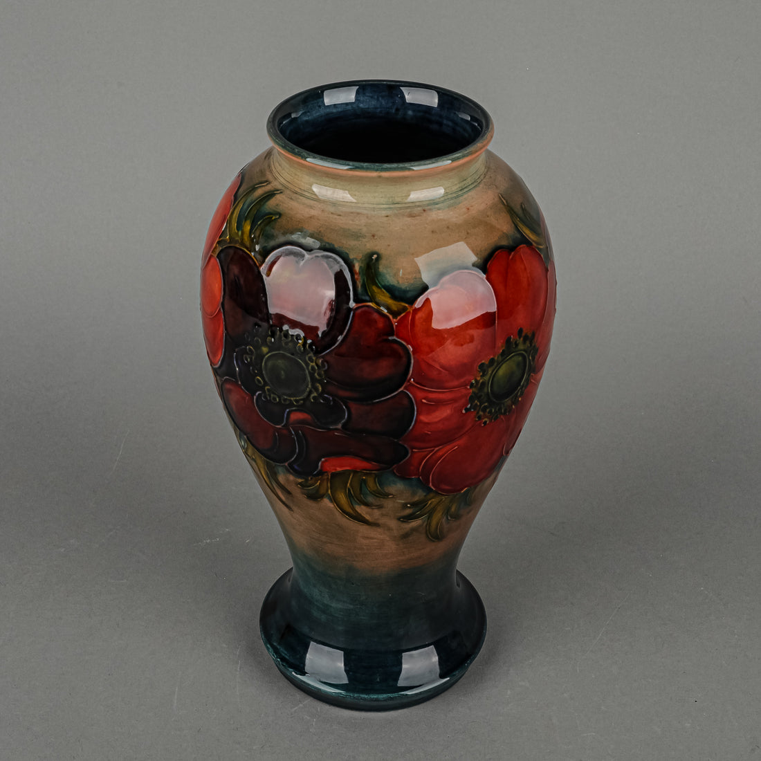 MOORCROFT Anemone Green/Blue Ground Vase