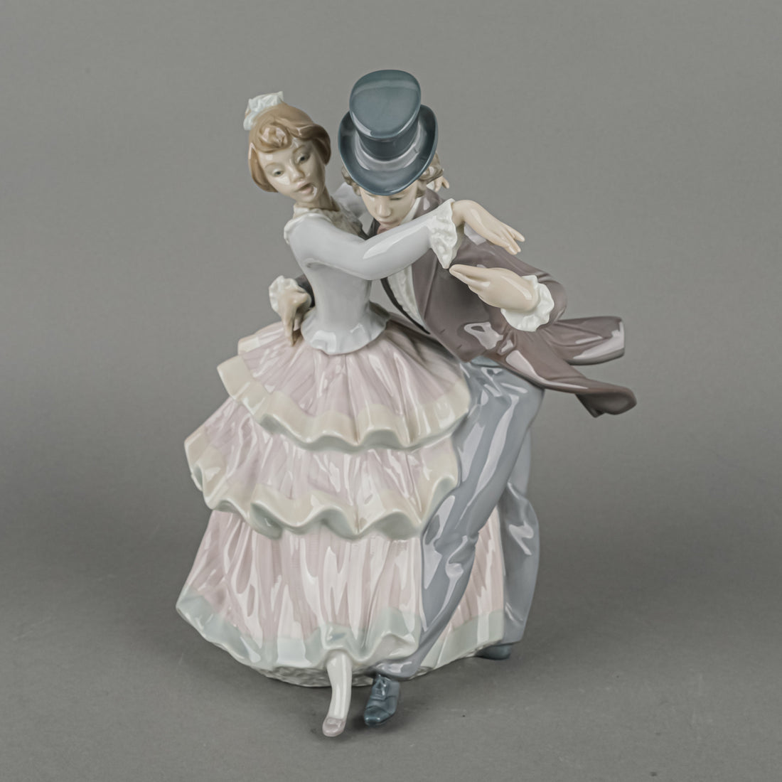 LLADRO Figurine Shall We Dance