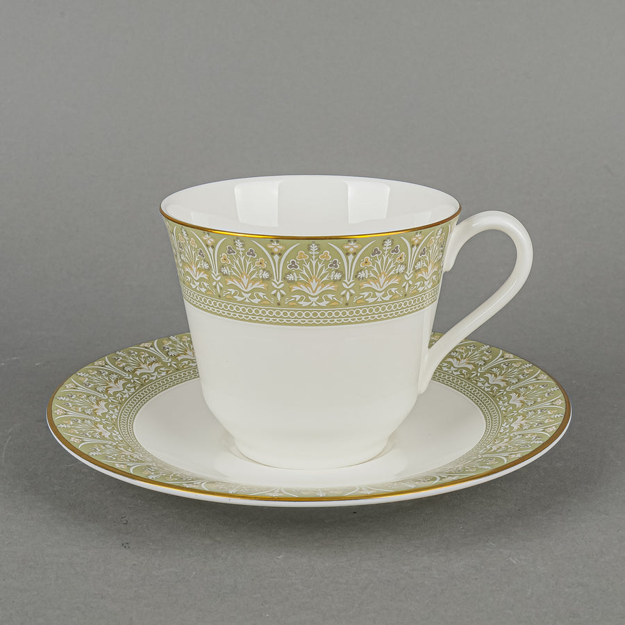 ROYAL DOULTON Sonnet 8 Place Settings