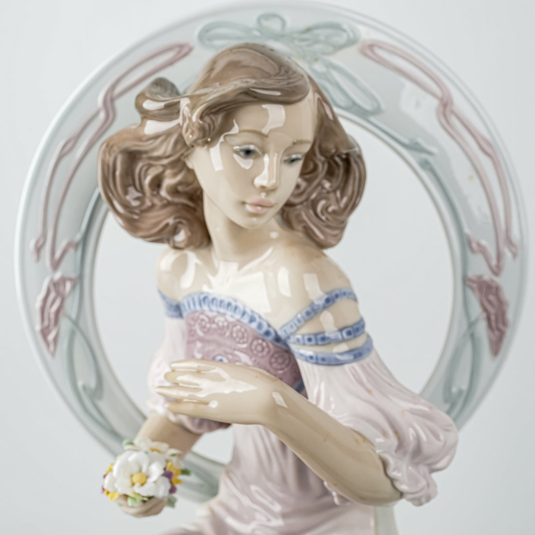 LLADRO Figurine Poetry 1839 H15" With Stand
