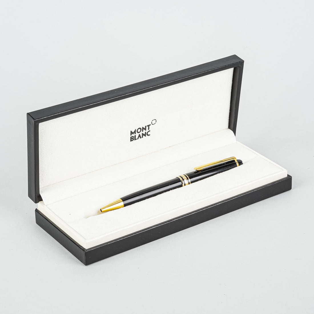 MONTBLANC Miesterstuck Classique Ballpoint Model 164