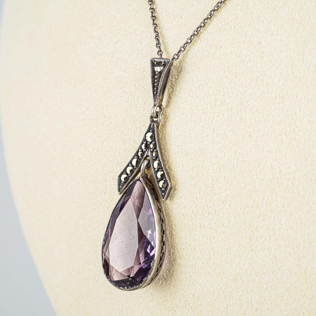 Vintage 935 Silver Amethyst and Marcasite Dangle Pendant Necklace