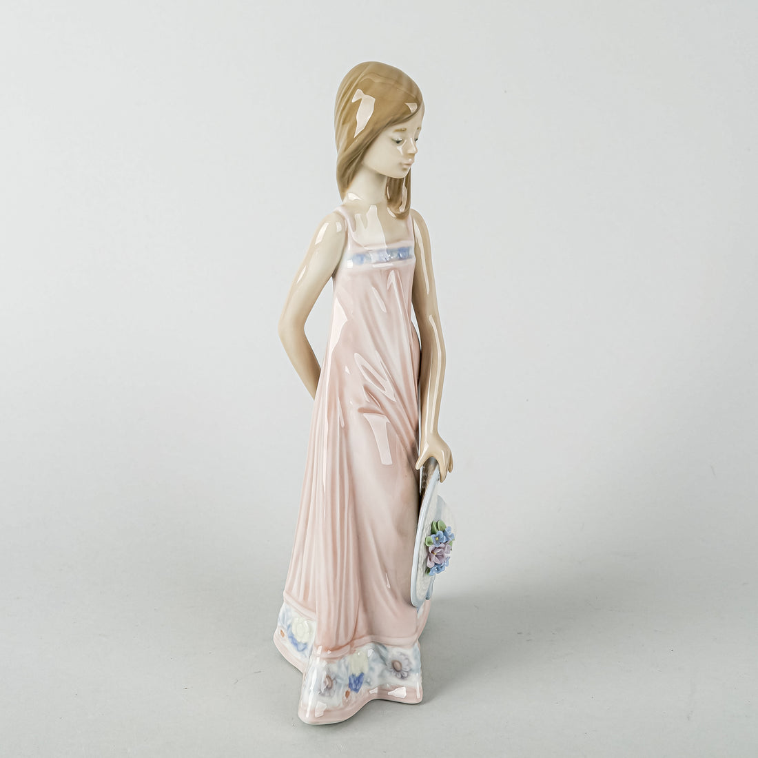 LLADRO Figurine Sara 5647