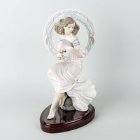LLADRO Figurine Poetry 1839 H15" With Stand