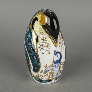 ROYAL CROWN DERBY Paperweight Emperor Penguin And Chick