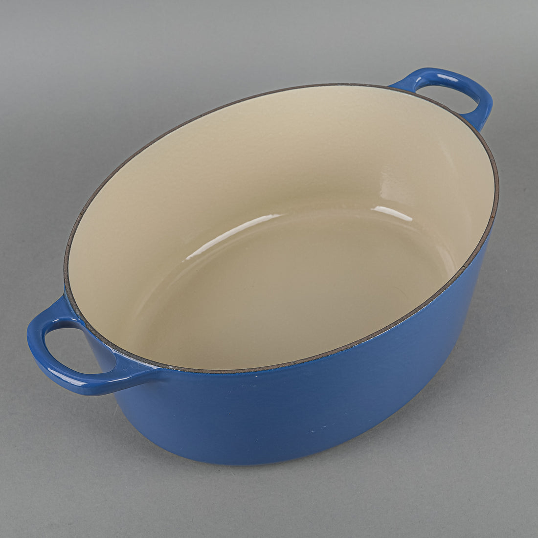 LE CREUSET Enamel Cast Iron Oval Dutch Oven 31cm With Lid - Blue
