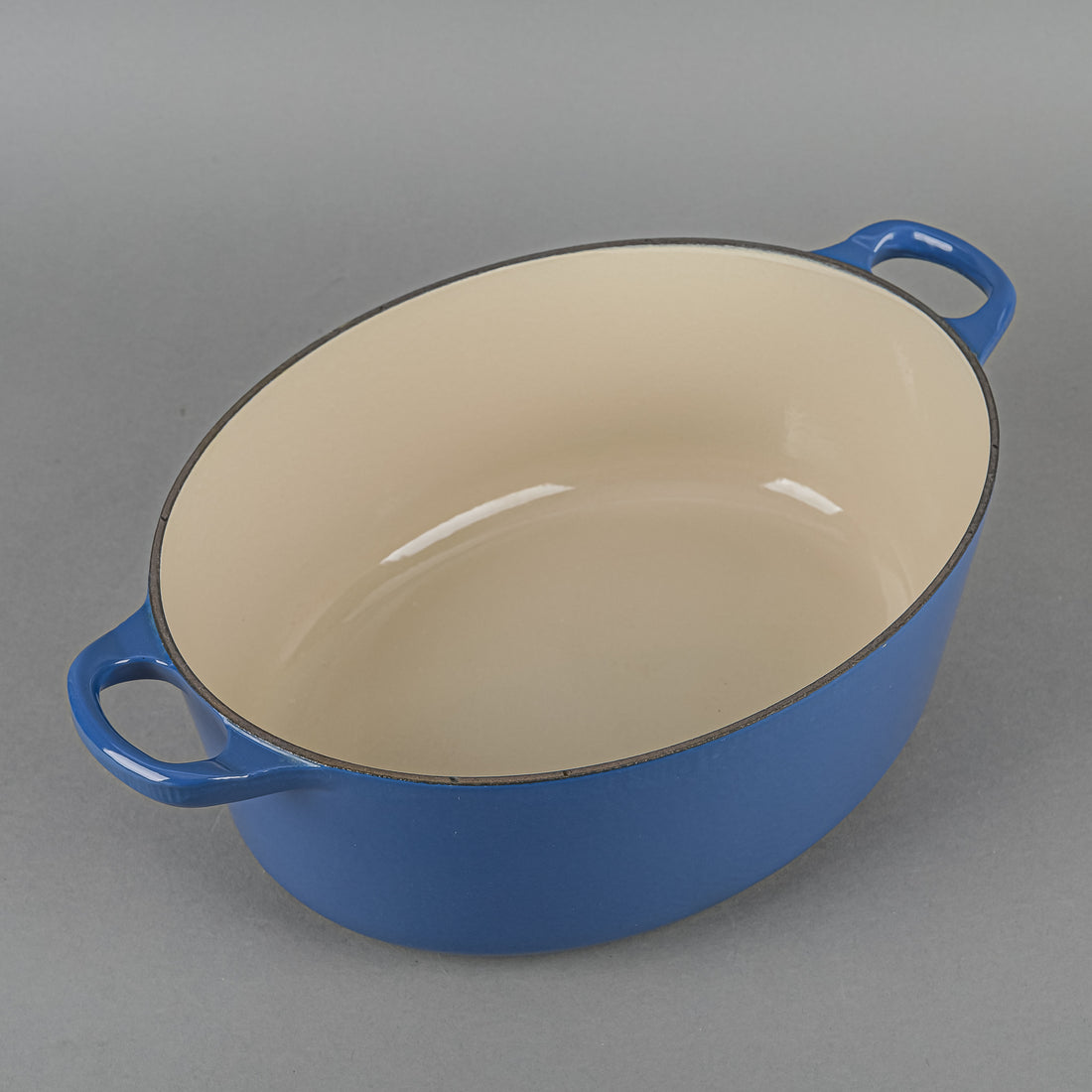 LE CREUSET Enamel Cast Iron Oval Dutch Oven 29cm With Lid - Blue