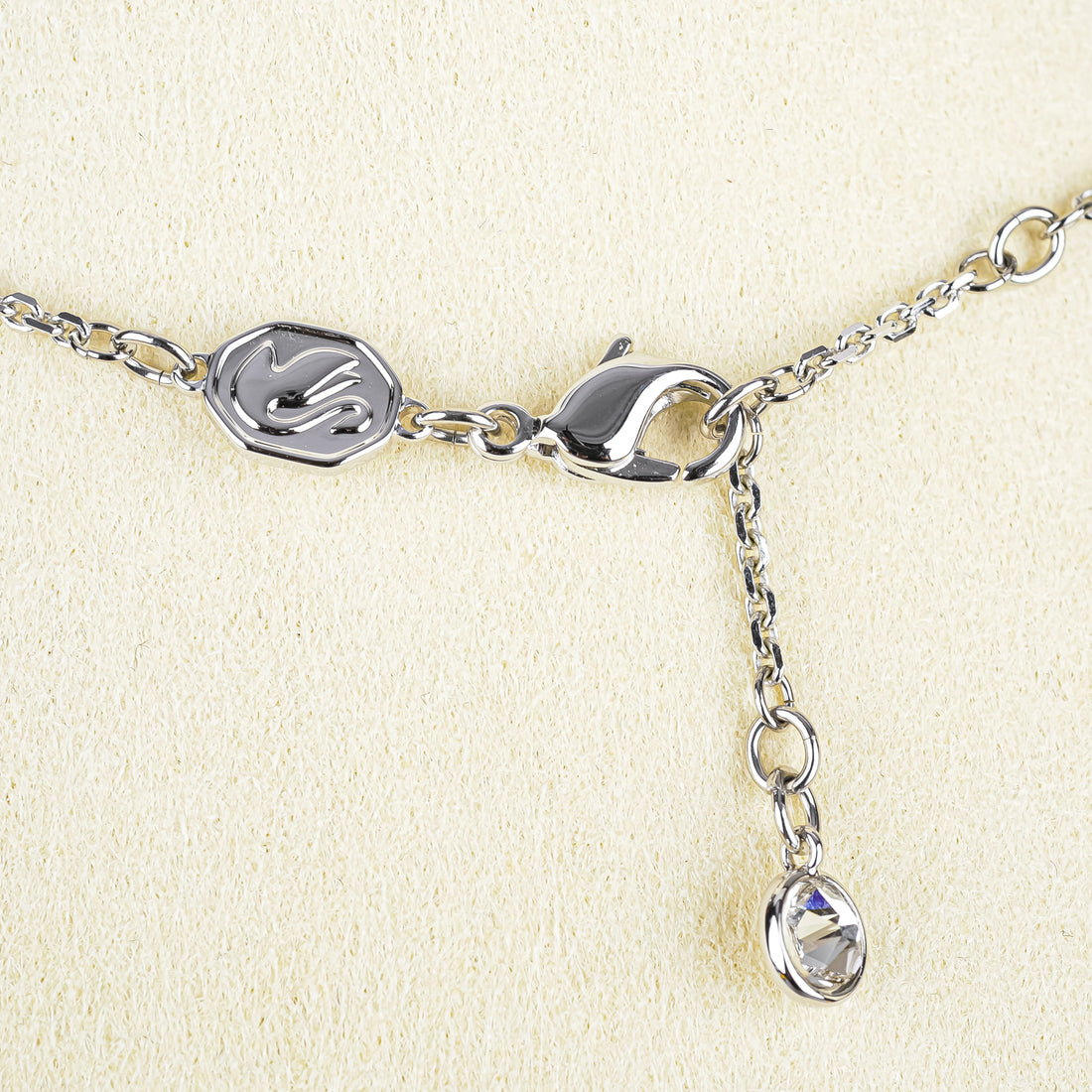 SWAROVSKI Silver Tone 2Swan Heart Pendant Necklace