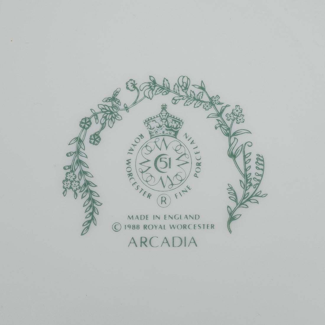 ROYAL WORCESTER Arcadia Salad Serving Bowl