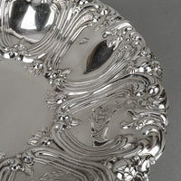 Wm A ROGERS Repousse Silver Plate Footed Centrepiece Bowl 7929