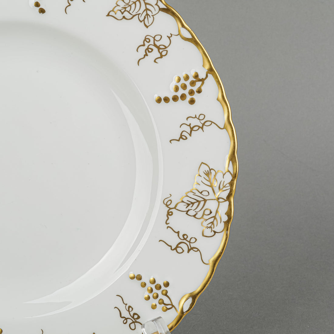 ROYAL CROWN DERBY Vine A775 Salad/Dessert Plates Set Of 8