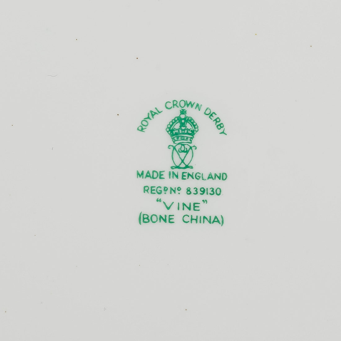 ROYAL CROWN DERBY Vine A775 Salad/Dessert Plates Set Of 8