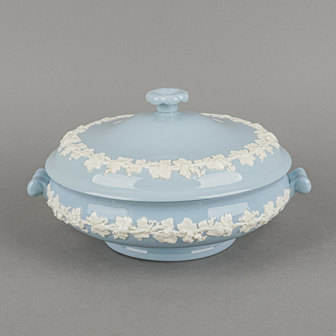 WEDGWOOD White On Blue Embossed Queens Ware Round Covered Serving