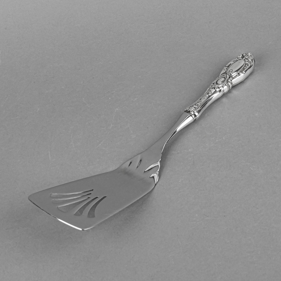 TOWLE King Richard Sterling Handle Stainless Steel Lifter/Server