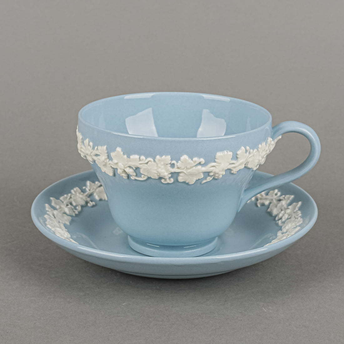 WEDGWOOD White On Blue Embossed Queens Ware 11 Place Settings Plus Extras