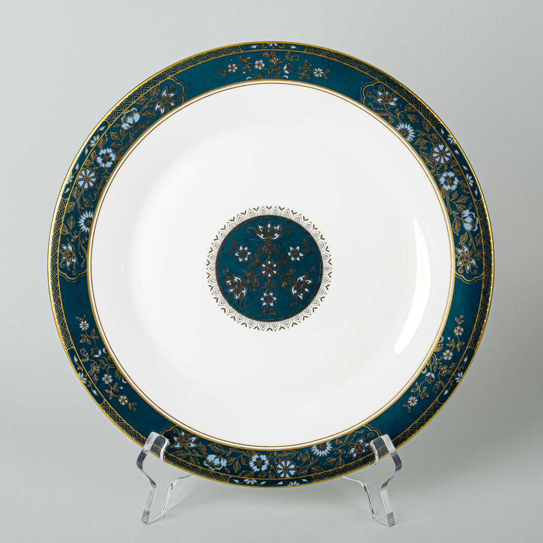 ROYAL DOULTON Carlyle H5018 8 Place Settings Plus Extas