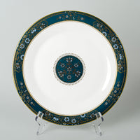 ROYAL DOULTON Carlyle H5018 8 Place Settings Plus Extas