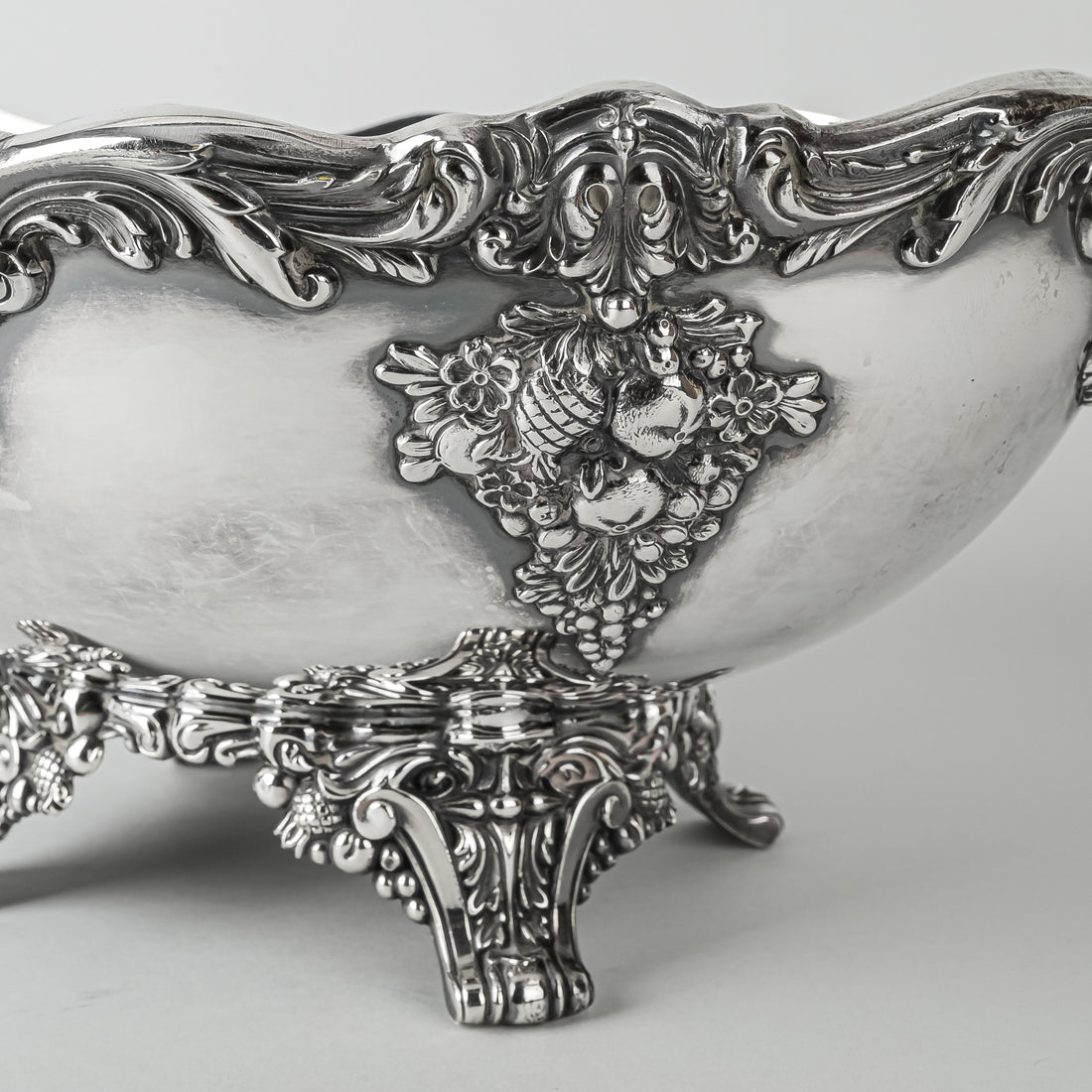 REED & BARTON King Francis Silverplate Footed Oval Bowl 1684