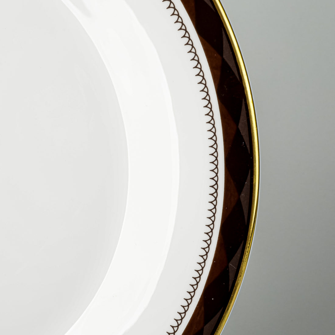 ROYAL DOULTON Harrow H5058 12 Place Settings Plus Extras