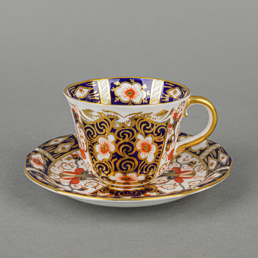 Antique ROYAL CROWN DERBY Traditional Imari 2451 Demitasse And Saucers 18 Pieces