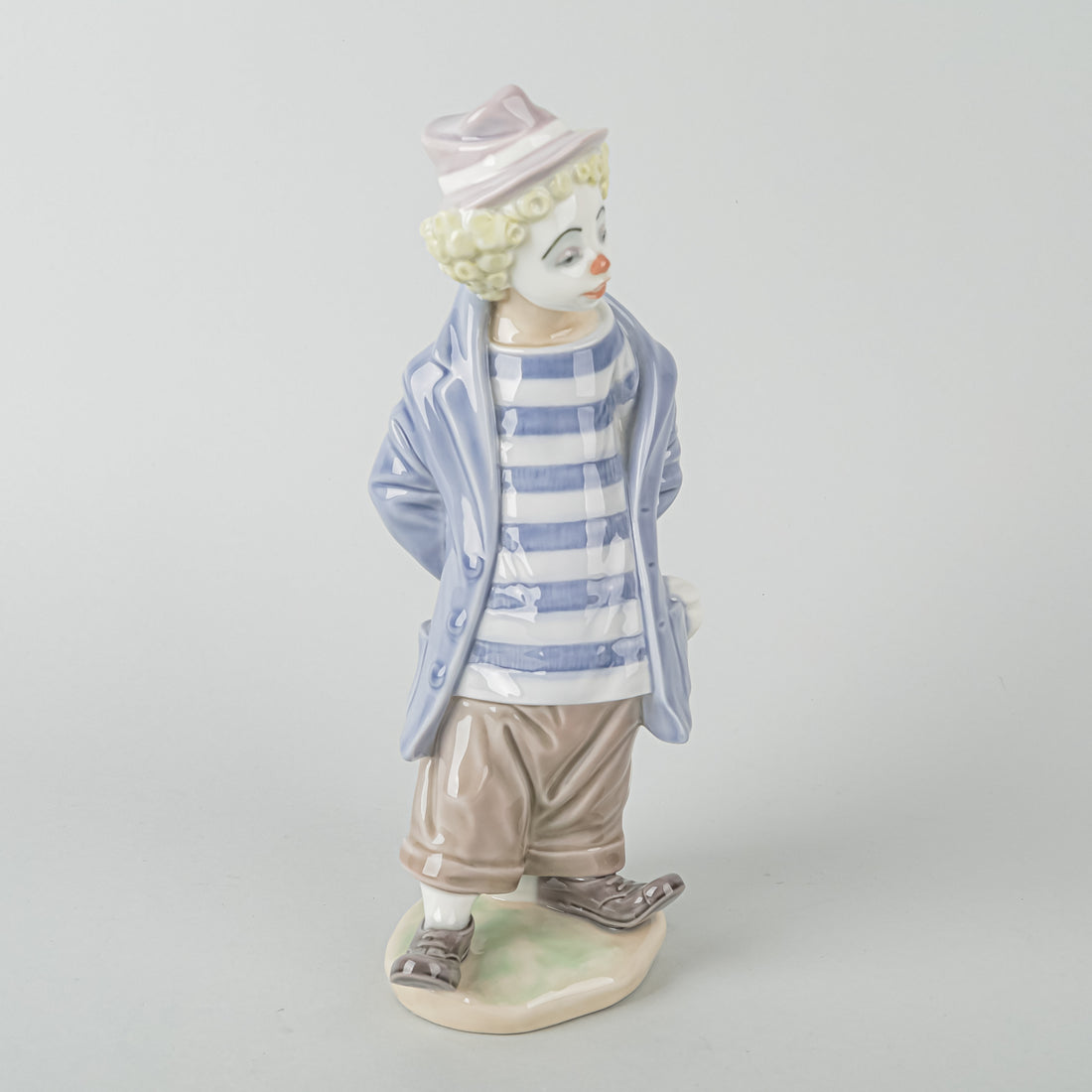 LLADRO Figurine Little Traveller 7602