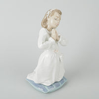 LLADRO Figurine Communion Prayer (Girl) 6089