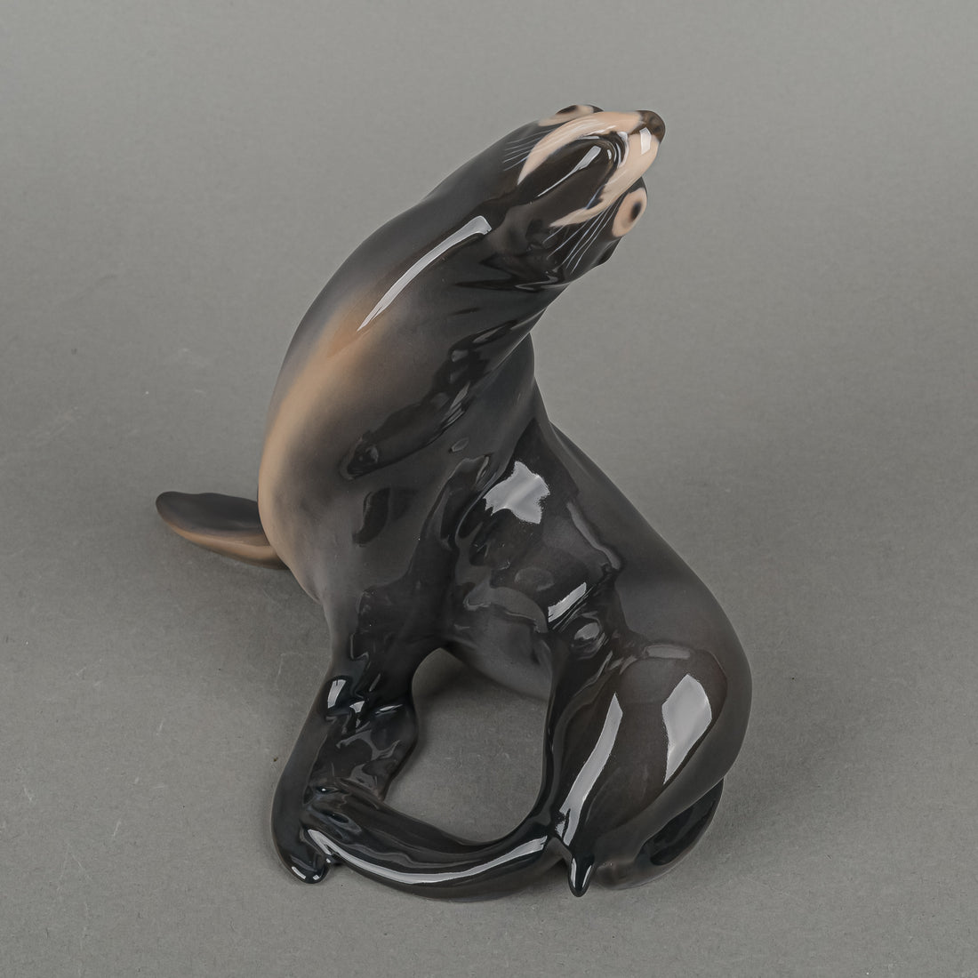 BING & GRØNDAHL Figurine Sea Lion Stretching Neck 1733