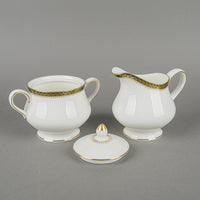 WEDGWOOD Chester R4446 81 Pieces