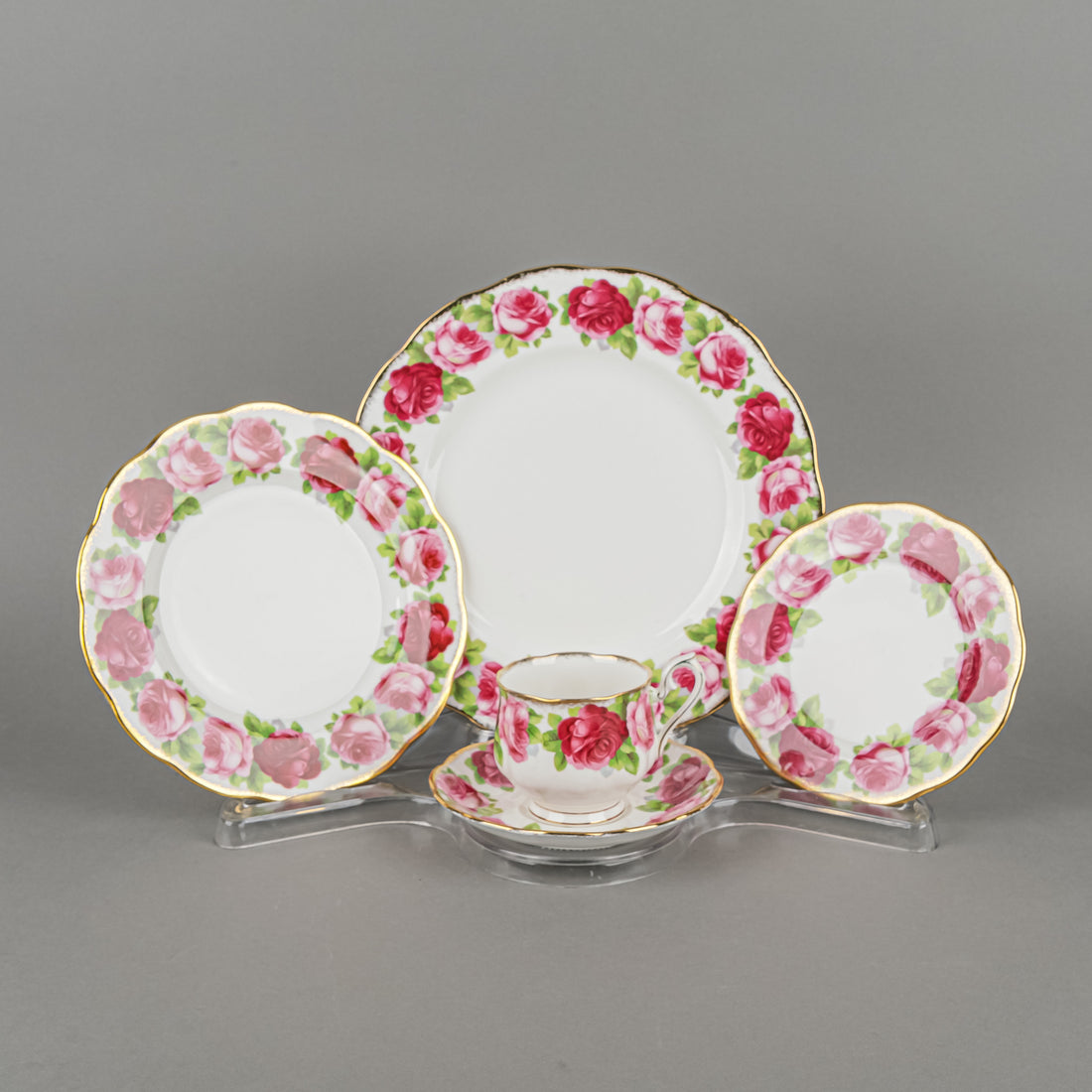 ROYAL ALBERT Old English Rose 10 Place Settings 50 Pieces