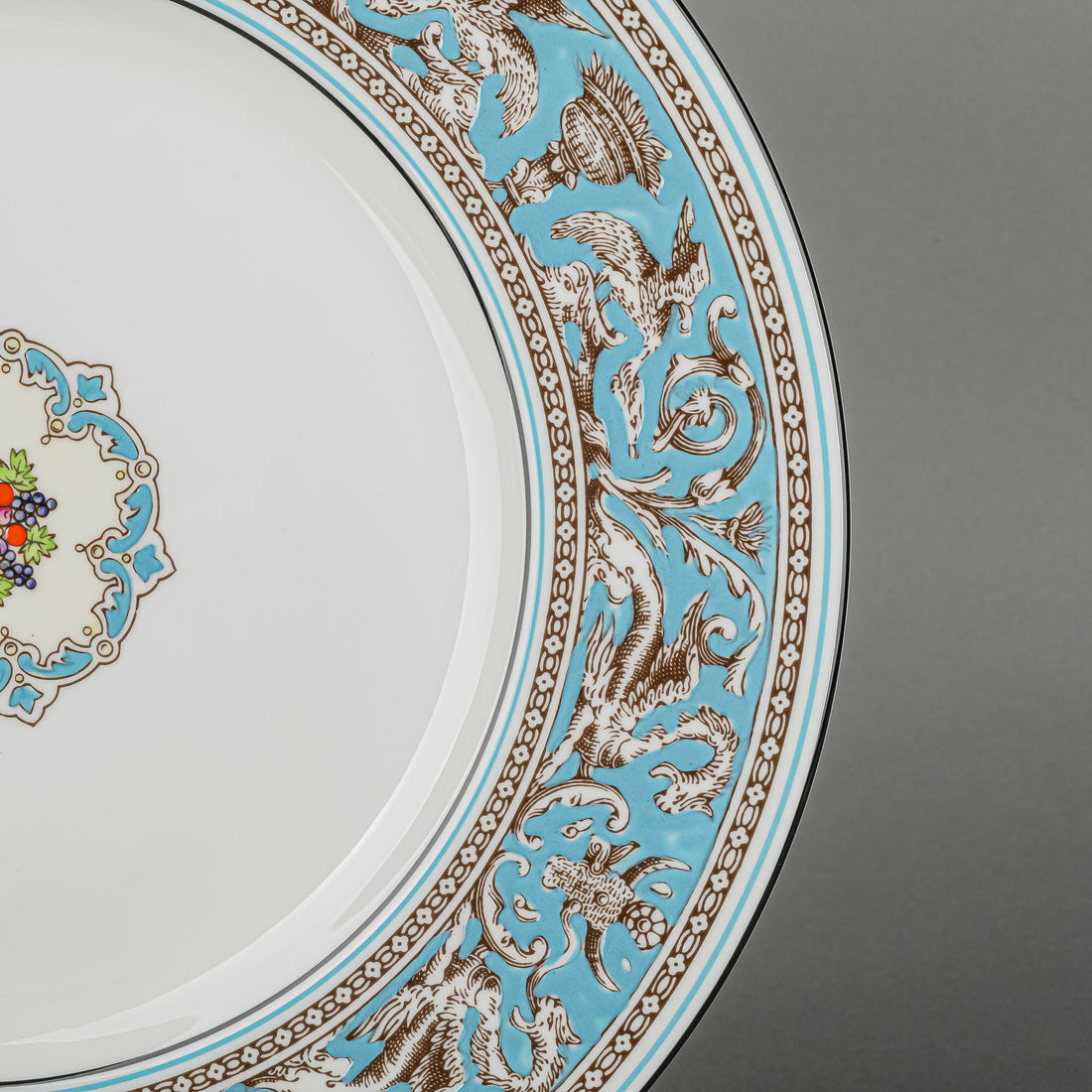 WEDGWOOD Florentine W2714 Dinner Plates Set Of 4