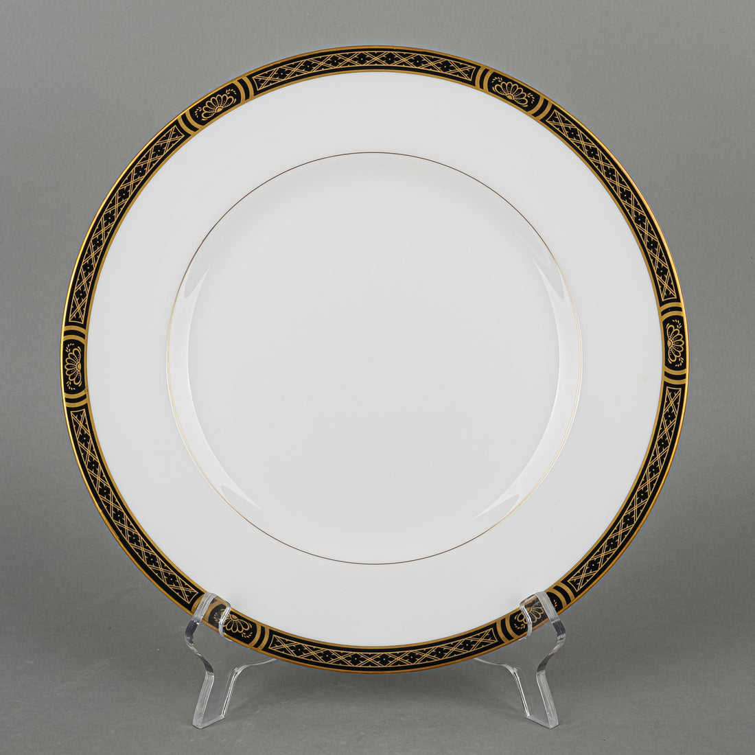 ROYAL WORCESTER Mountbatten 30 Pieces