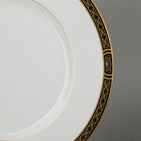 ROYAL WORCESTER Mountbatten 30 Pieces