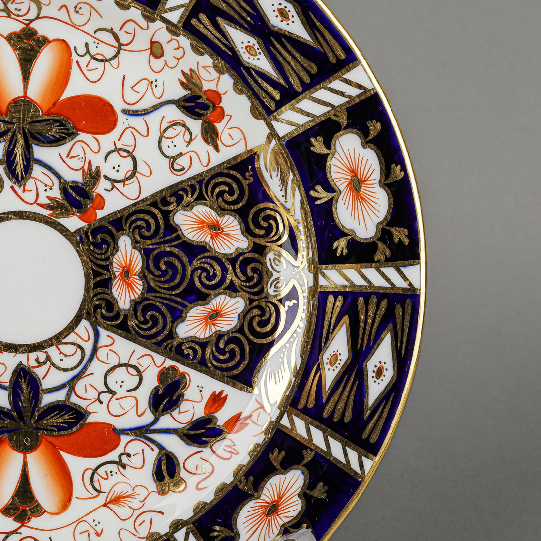 ROYAL CROWN DERBY Traditional Imari 2451 Salad/Dessert Plates Set Of 6