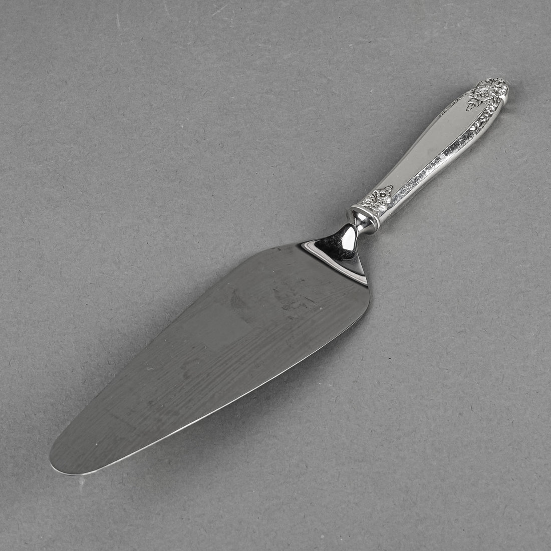 INTERNATIONAL SILVER Prelude Sterling Handle Stainless Steel Dessert Server