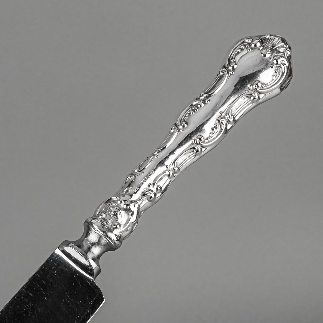 BIRKS Pompadour Sterling Handle Stainless Steel Bread/Cake Knife