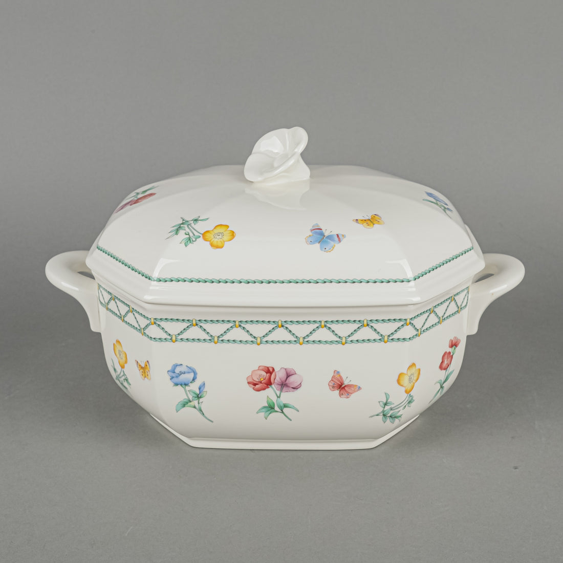 VILLEROY AND BOCH Casa Verde Covered Serving Dish