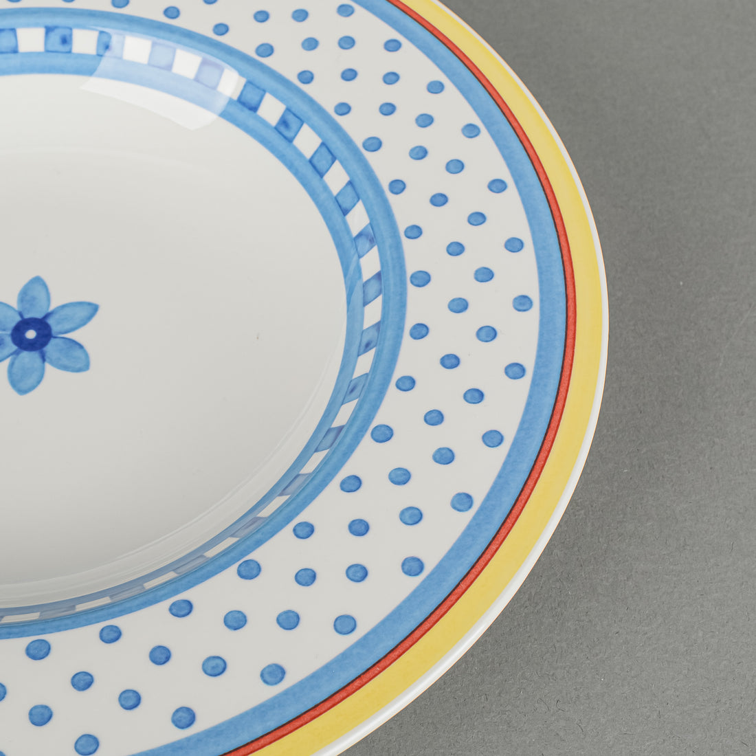 VILLEROY AND BOCH Twist Anna Soup Plates Set Of 8