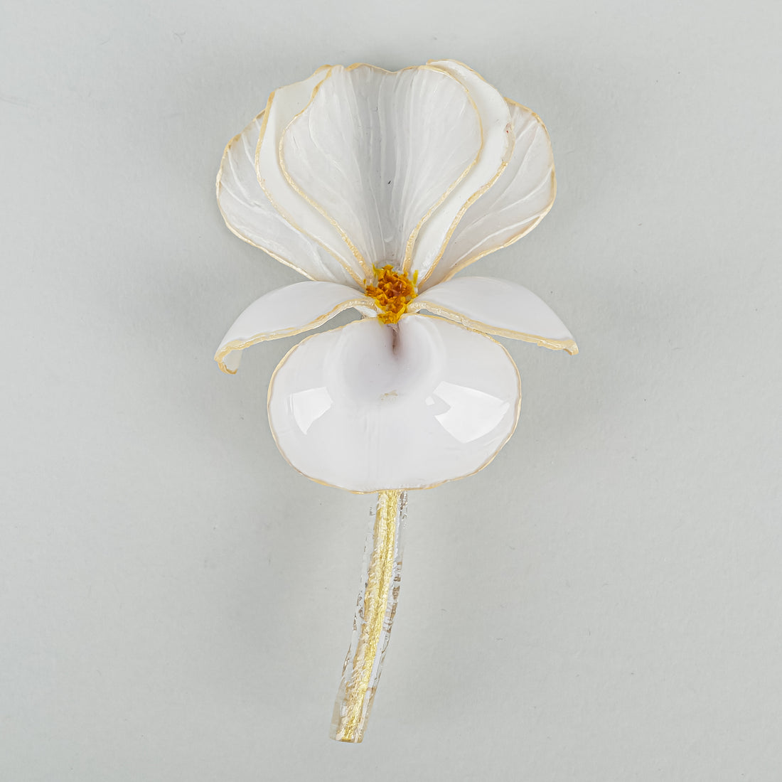 CILEA PARIS Emaline Resin White Iris Brooch